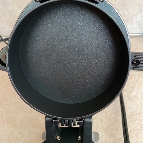 Hamilton Beach Breakfast Sandwich Maker. No Box.  Never Used. - Picture 6 of 11